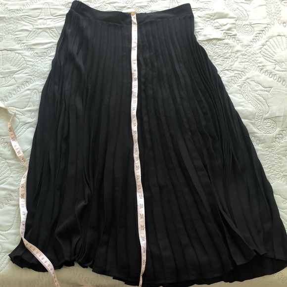 Maurice’s black chiffon pleated skirt medium - Picture 13 of 15